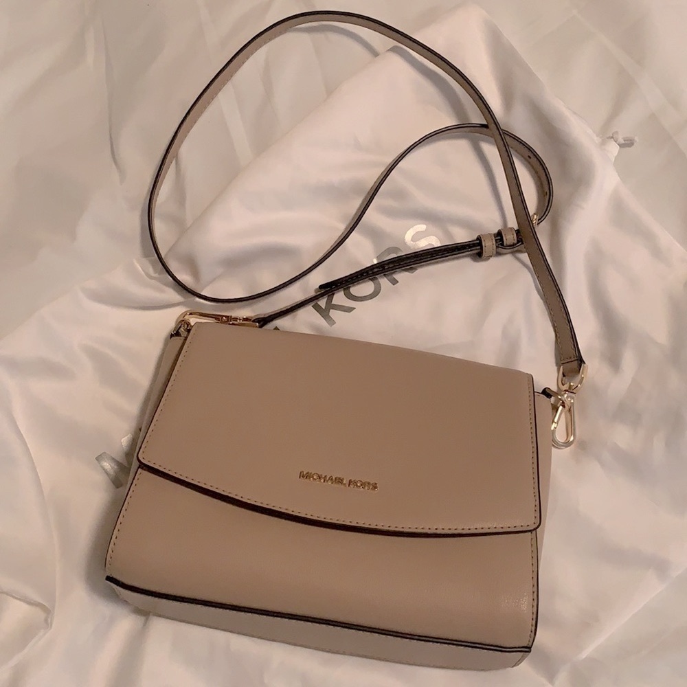 Michael Kors Tan Shoulder CrossBody Handbag